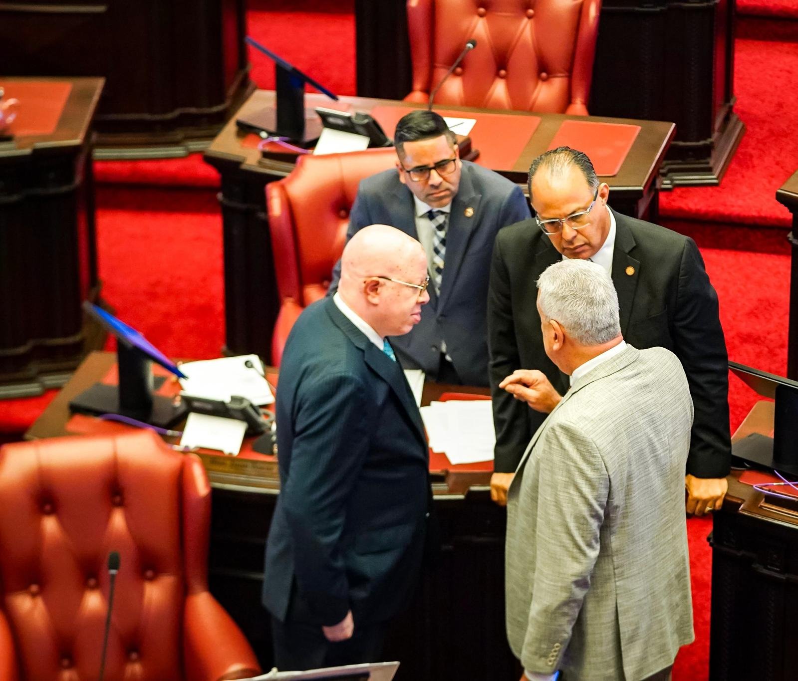 Senado aprueba crear “Ley de Acompañamiento para Pacientes de Diálisis y Pacientes de Diálisis con necesidades de movilidad”