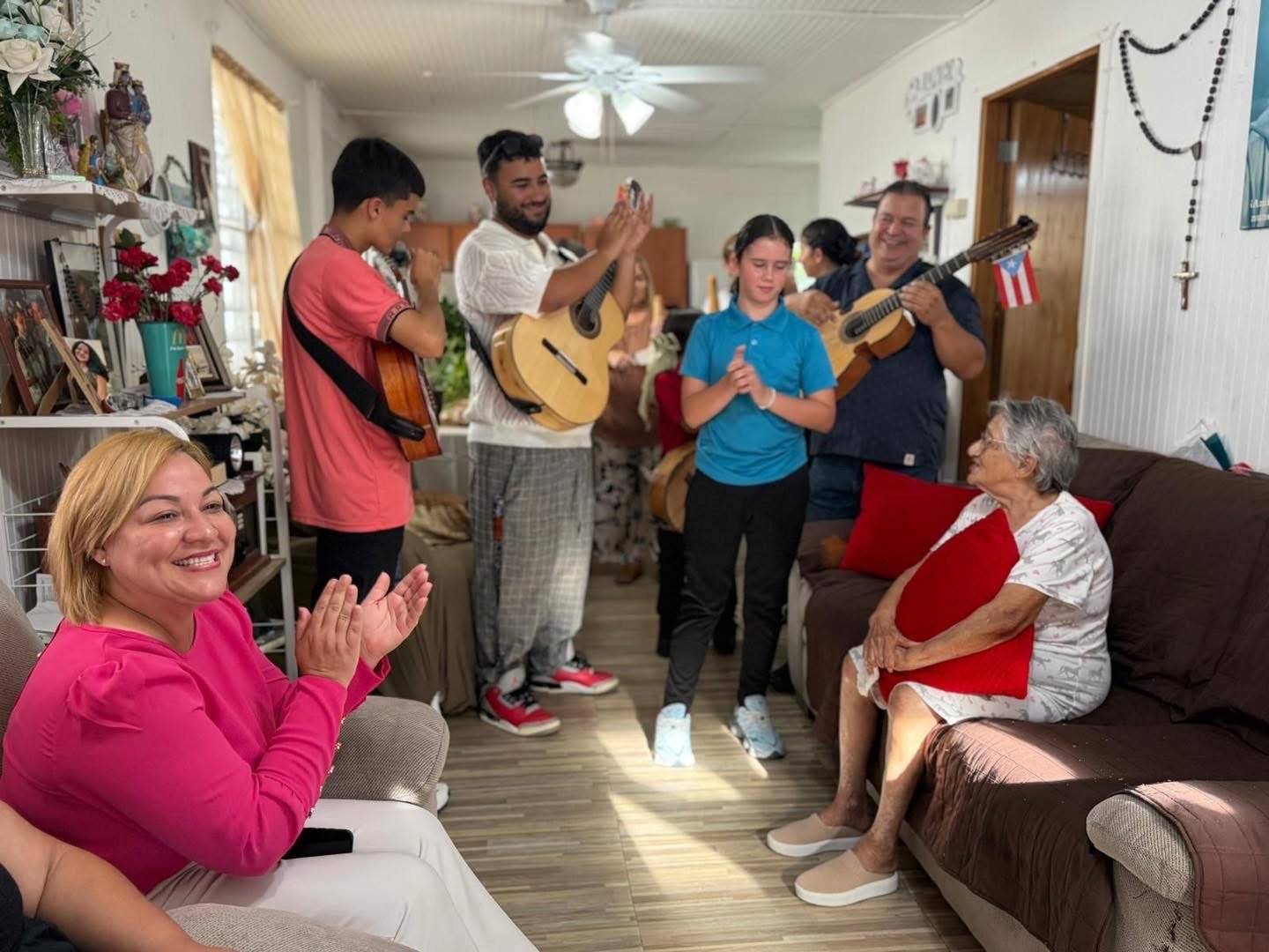 Celebran los “casi 100” de Doña Fina en Morovis